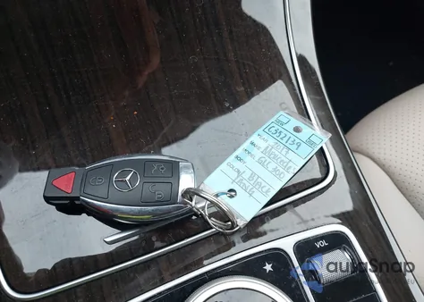 2017 Mercedes-Benz Glc 300 4Matic из США, поврежденный, VIN WDC0G4KB7HF182736